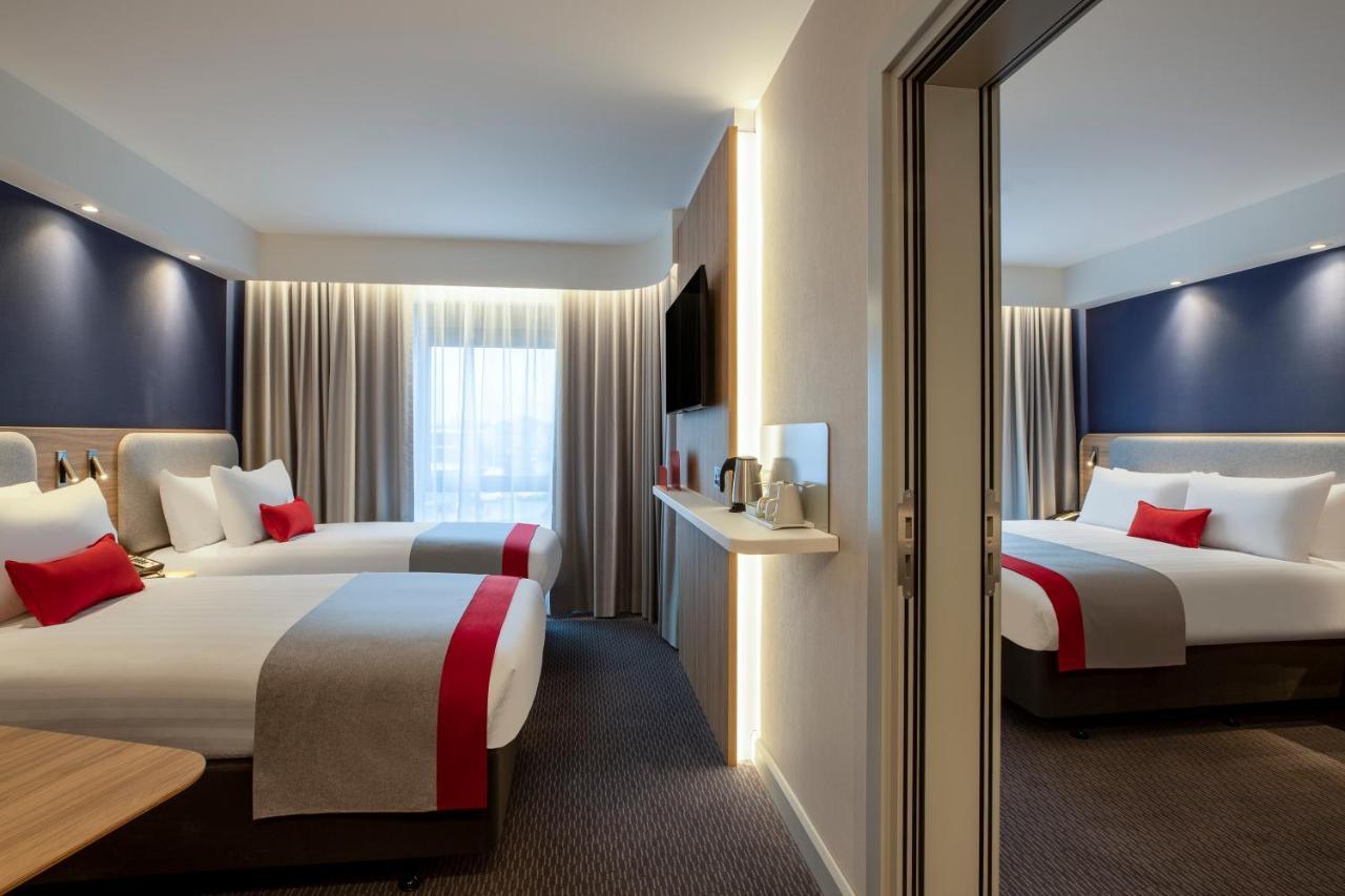 Holiday Inn Express Cambridge West - Cambourne By Ihg Exterior foto
